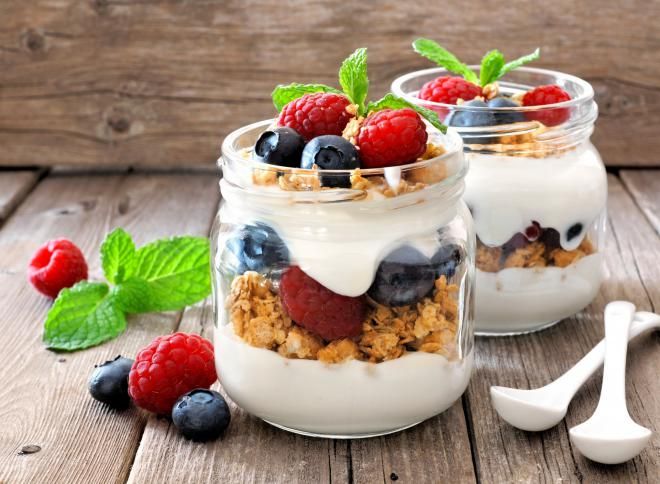 10 полезных свойств йогурта, о которых известно не всем