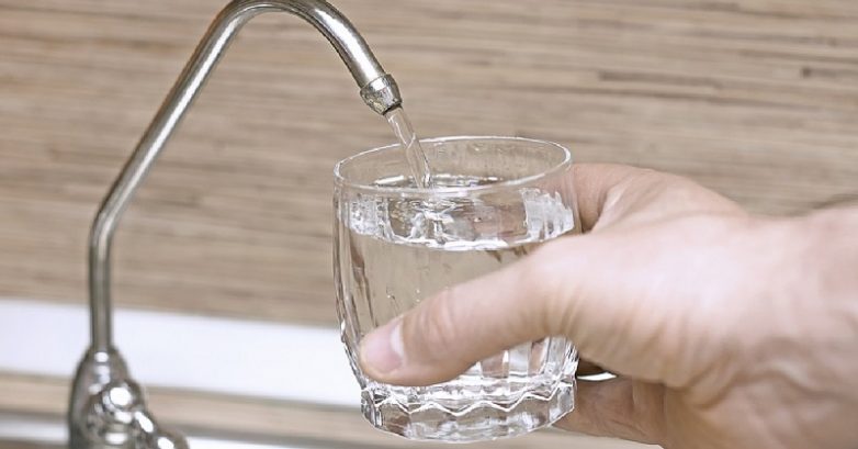 Почему нужно заменить все напитки водой
