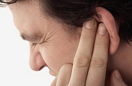 Серная пробка в ушах: удаление в домашних условиях
