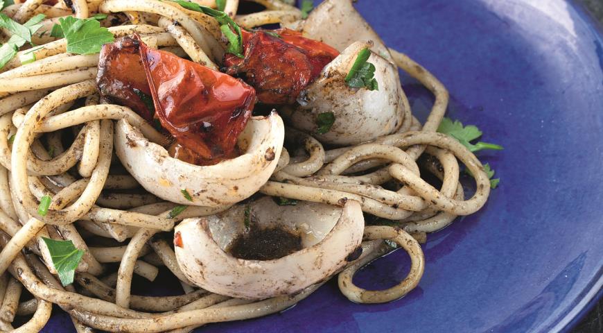 Спагетти с кальмарами