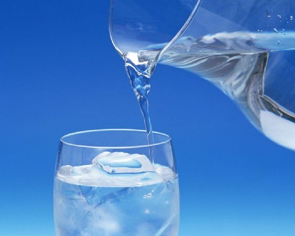 Минеральная вода – рекомендации к употреблению